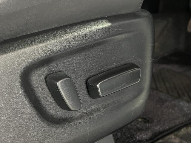 ヴェルファイアハイブリッド エグゼクティブラウンジＺ　後期／４ＷＤ／モデリスタエアロ＆マフラー／ダブルサンルーフ／ＪＢＬサウンド／フリップダウンモニター／ナッパレザーシート／シートベンチレーション／トヨタセーフティセンス／デジタルインナーミラー（34枚目）