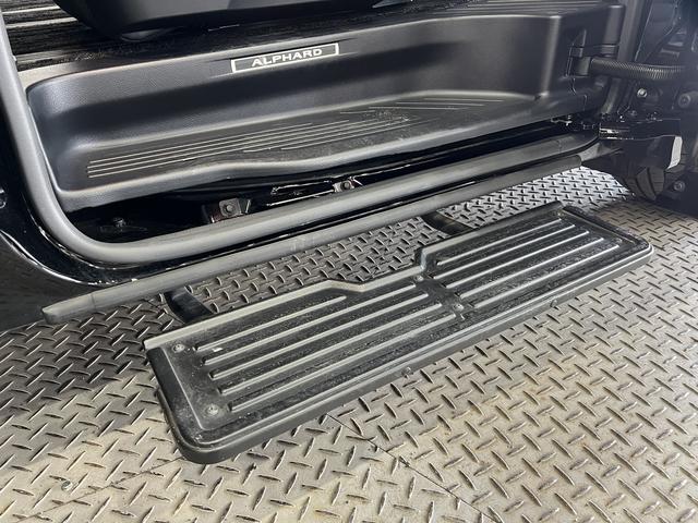 アルファード 3.5SC 後期/3眼LED/電動サイドステップ/黒革電動エアシート/シートヒーター/100V電源/ETC2.0/レーダークルコン/クリアランスソナー/レーンアシスト/純正ナビ/地デジ/バックカメラ/純正AW(9枚目)