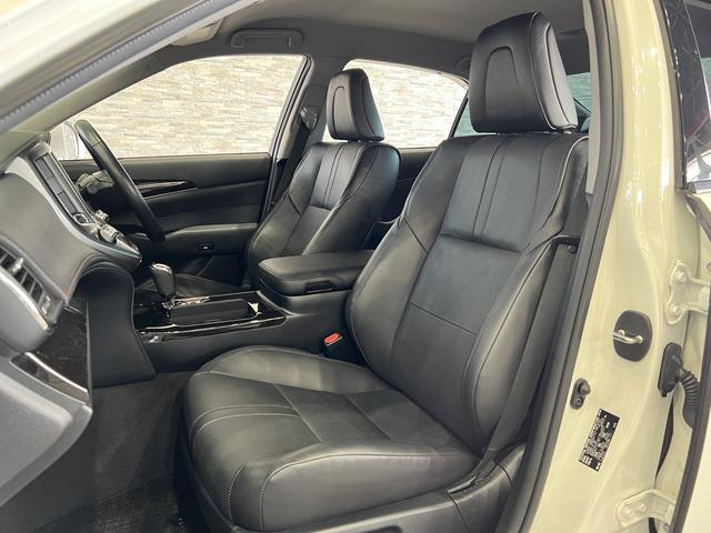 クラウンハイブリッド アスリートＧ　黒本革電動メモリーシート／シートベンチレーション／トヨタセーフティセンスＰ／レーダークルコン／クリアランスソナー／ＢＳＭ／アダプティブハイビーム／ステアリングヒーター／純正ナビ／バックカメラ（36枚目）