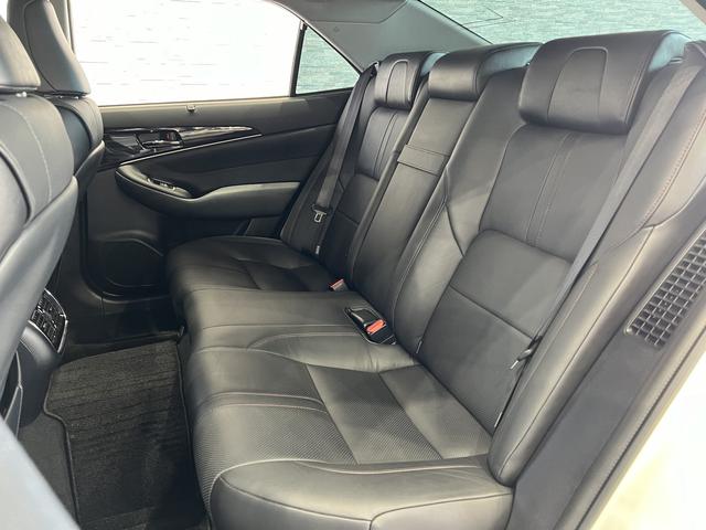 クラウンハイブリッド アスリートＧ　黒本革電動メモリーシート／シートベンチレーション／トヨタセーフティセンスＰ／レーダークルコン／クリアランスソナー／ＢＳＭ／アダプティブハイビーム／ステアリングヒーター／純正ナビ／バックカメラ（37枚目）