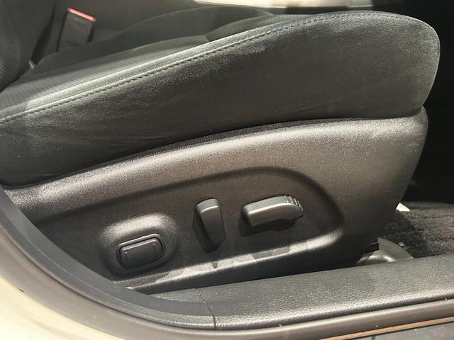 ティアナ XL ナビAVMパッケージ 後期/エマージェンシーブレーキ/アラウンドビューモニター/クルーズコントロール/レーンアシスト/クリアランスソナー/プッシュスタート/ナビ/ETC/スマートキー/純正AW/HIDオートライト(16枚目)