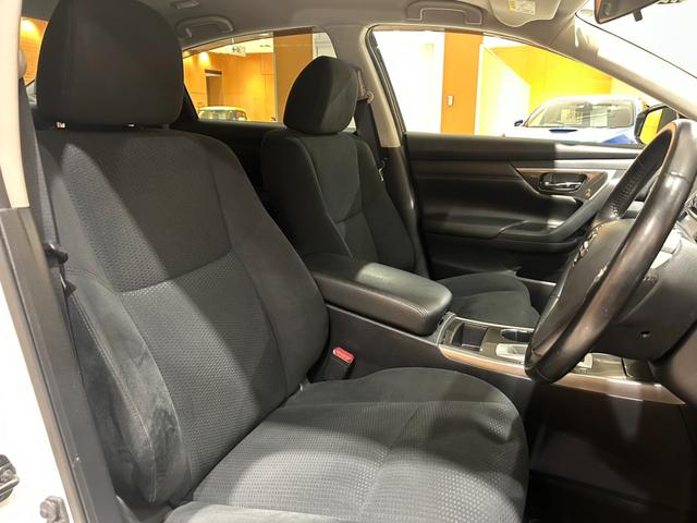 ティアナ XL ナビAVMパッケージ 後期/エマージェンシーブレーキ/アラウンドビューモニター/クルーズコントロール/レーンアシスト/クリアランスソナー/プッシュスタート/ナビ/ETC/スマートキー/純正AW/HIDオートライト(39枚目)