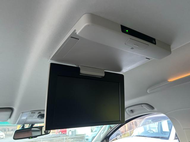 アルファード 240S タイプゴールド 後期/後席モニター/黒半革シート/両側電動スライド/電動リヤゲート/クルーズコントロール/クリアランスソナー/ETC/純正ナビ/地デジ/バックカメラ/純正18AW/HIDオートライト(7枚目)