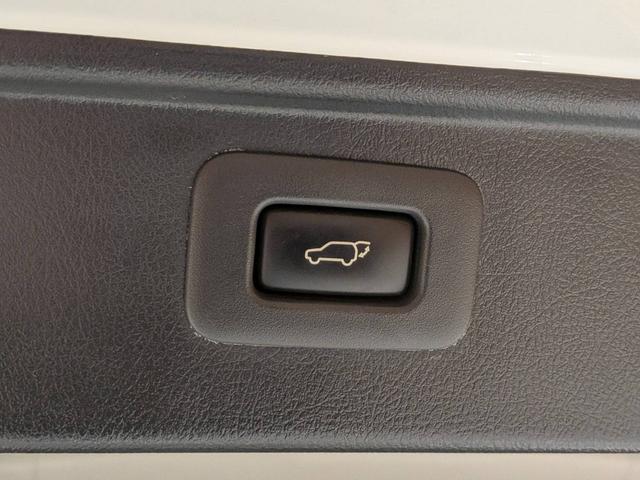 アルファード 240S タイプゴールド 後期/後席モニター/黒半革シート/両側電動スライド/電動リヤゲート/クルーズコントロール/クリアランスソナー/ETC/純正ナビ/地デジ/バックカメラ/純正18AW/HIDオートライト(31枚目)