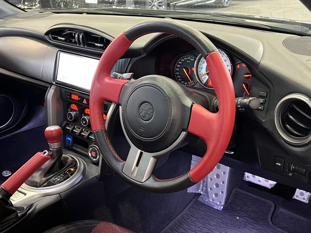 ８６ ＧＴ　純正ナビ／Ｂｌｕｅｔｏｏｔｈ／バックカメラ／地デジ／ＶＳＣスポーツモード／スマートキー／ＥＴＣ／横滑り防止装置／ＬＥＤオートライト／純正１７ＡＷ（21枚目）