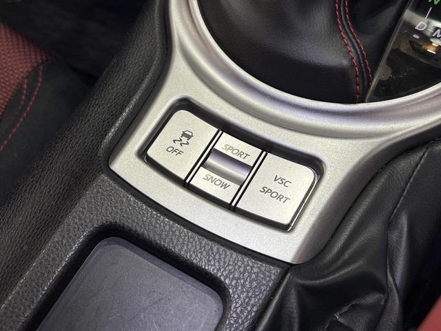 ８６ ＧＴ　純正ナビ／Ｂｌｕｅｔｏｏｔｈ／バックカメラ／地デジ／ＶＳＣスポーツモード／スマートキー／ＥＴＣ／横滑り防止装置／ＬＥＤオートライト／純正１７ＡＷ（25枚目）