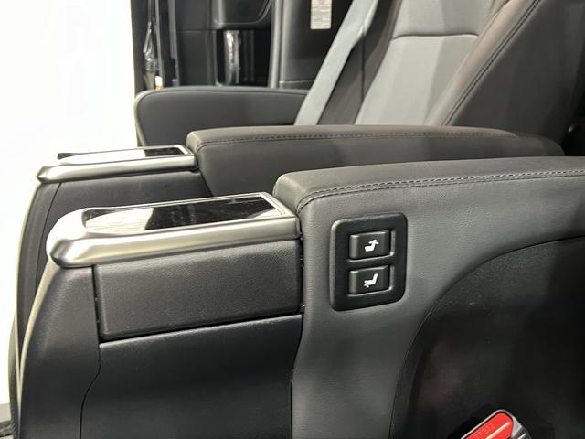 アルファード 2.5S Cパッケージ 後期/JBLサウンド/合皮電動メモリーシート/シートヒーター/3眼LED/トヨタセーフティセンス/レーダークルコン/クリアランスソナー/BSM/RCTA/100V電源/パノラミックビューモニター(40枚目)