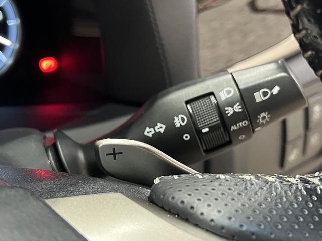 GS GS200t Fスポーツ サンルーフ/本革電動メモリーシート/シートベンチレーション/レクサスセーフティシステム+/レーダークルコン/レーンアシスト/オートマチックハイビーム/ステアリングヒーター/純正ナビ/バックカメラ(29枚目)