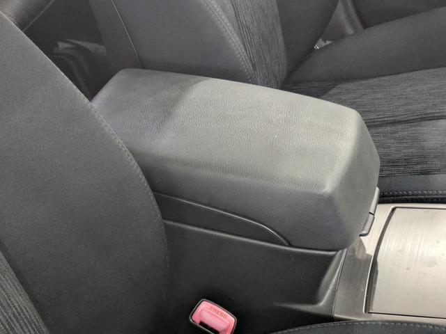 レガシィツーリングワゴン ２．５ｉ　Ｓスタイル　４ＷＤ／クルーズコントロール／パドルシフト／スマートキー／ＥＴＣ／横滑り防止装置／ヘッドランプウォッシャー／ストラーダナビ／Ｂｌｕｅｔｏｏｔｈ／地デジ／ＨＩＤオートライト／純正ＡＷ（26枚目）