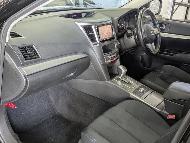 レガシィツーリングワゴン ２．５ｉ　Ｓスタイル　４ＷＤ／クルーズコントロール／パドルシフト／スマートキー／ＥＴＣ／横滑り防止装置／ヘッドランプウォッシャー／ストラーダナビ／Ｂｌｕｅｔｏｏｔｈ／地デジ／ＨＩＤオートライト／純正ＡＷ（31枚目）