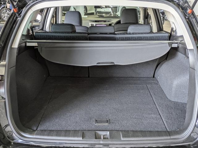 レガシィツーリングワゴン ２．５ｉ　Ｓスタイル　４ＷＤ／クルーズコントロール／パドルシフト／スマートキー／ＥＴＣ／横滑り防止装置／ヘッドランプウォッシャー／ストラーダナビ／Ｂｌｕｅｔｏｏｔｈ／地デジ／ＨＩＤオートライト／純正ＡＷ（34枚目）