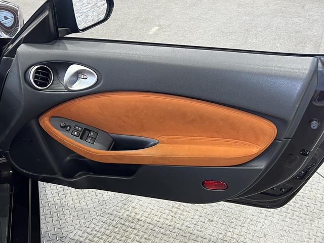 フェアレディZ バージョンST 6速MT/BOSEサウンド/半革電動シート/シートヒーター/3連サブメーター/スマートキー/ETC/横滑り防止装置/純正ナビ/Bluetooth/バックカメラ/地デジ/HIDオートライト/鍛造19AW(28枚目)