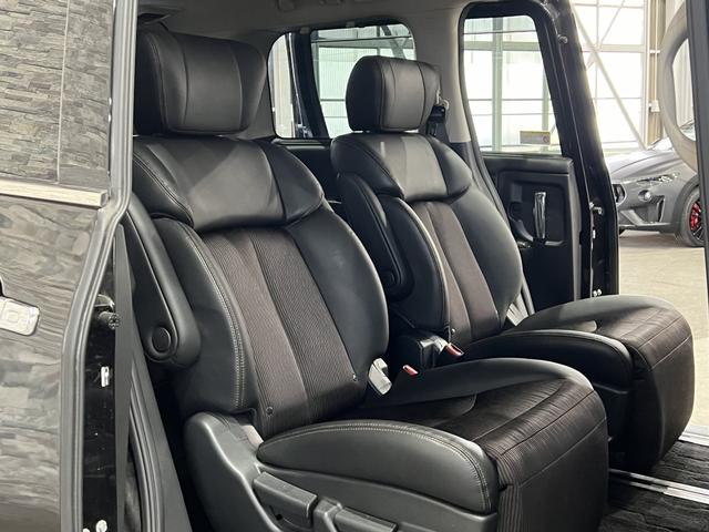 エルグランド ３５０ハイウェイスター　半革シート／両側電動スライドドア／インテリジェントクルコン／アラウンドビューモニター／クリアランスソナー／レーンアシスト／スマートキー／ＥＴＣ／パワーバックドア／純正ナビ／ＬＥＤオートライト／純正ＡＷ（28枚目）