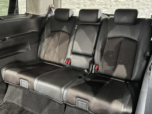 エルグランド ３５０ハイウェイスター　半革シート／両側電動スライドドア／インテリジェントクルコン／アラウンドビューモニター／クリアランスソナー／レーンアシスト／スマートキー／ＥＴＣ／パワーバックドア／純正ナビ／ＬＥＤオートライト／純正ＡＷ（35枚目）