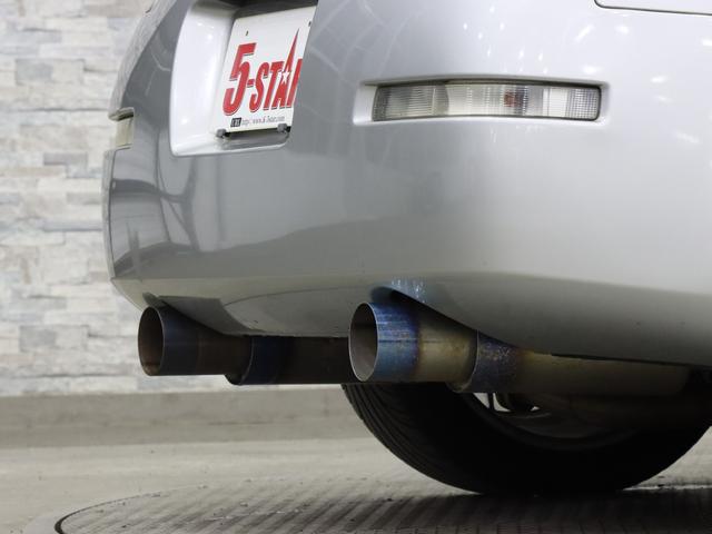 フェアレディZ ロードスター ブラックトップ/社外マフラー/BBS18AW/電動オープン/電動シート/キーレス/ETC/電動格納ドアミラー/純正オーディオ/CD再生可/HIDヘッドライト(8枚目)