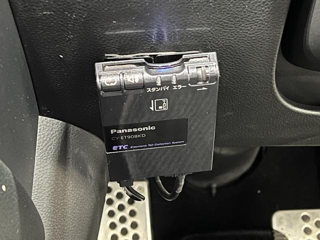 フェアレディZ ロードスター ブラックトップ/社外マフラー/BBS18AW/電動オープン/電動シート/キーレス/ETC/電動格納ドアミラー/純正オーディオ/CD再生可/HIDヘッドライト(29枚目)