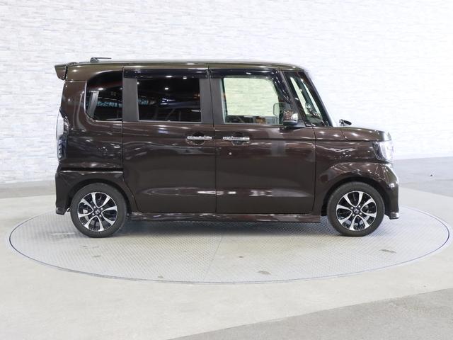 Ｎ－ＢＯＸカスタム Ｇ・Ｌホンダセンシング　電動スライドドア／Ｈｏｎｄａ　ＳＥＮＳＩＮＧ／アダプティブクルコン／レーンアシスト／先行車発進お知らせ機能／オートハイビーム／ＥＴＣ／純正オーディオ／ＬＥＤオートライト／純正ＡＷ（13枚目）