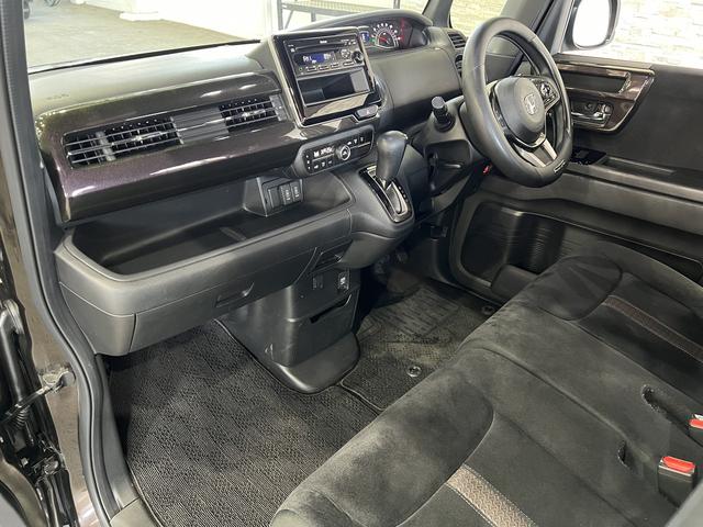 Ｎ－ＢＯＸカスタム Ｇ・Ｌホンダセンシング　電動スライドドア／Ｈｏｎｄａ　ＳＥＮＳＩＮＧ／アダプティブクルコン／レーンアシスト／先行車発進お知らせ機能／オートハイビーム／ＥＴＣ／純正オーディオ／ＬＥＤオートライト／純正ＡＷ（30枚目）