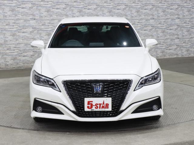 クラウンハイブリッド G セーフティパッケージPlus/電動メモリーシート/シートヒーター/3眼LED/HUD/トヨタセーフティセンス/レーダークルコン/BSM/RCTA/パーキングアシスト/パノラミックビューモニター(11枚目)