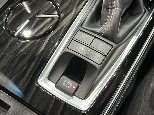 クラウンハイブリッド G セーフティパッケージPlus/電動メモリーシート/シートヒーター/3眼LED/HUD/トヨタセーフティセンス/レーダークルコン/BSM/RCTA/パーキングアシスト/パノラミックビューモニター(27枚目)