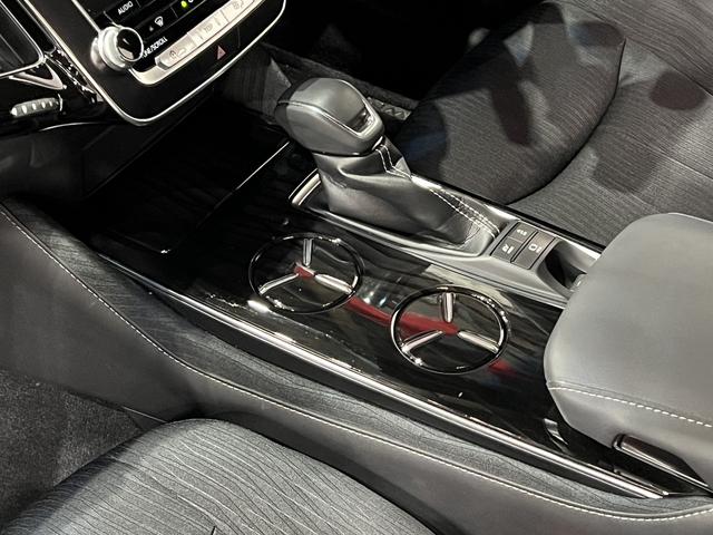 クラウンハイブリッド G セーフティパッケージPlus/電動メモリーシート/シートヒーター/3眼LED/HUD/トヨタセーフティセンス/レーダークルコン/BSM/RCTA/パーキングアシスト/パノラミックビューモニター(33枚目)