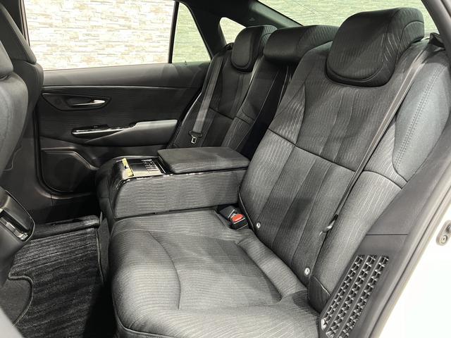 クラウンハイブリッド G セーフティパッケージPlus/電動メモリーシート/シートヒーター/3眼LED/HUD/トヨタセーフティセンス/レーダークルコン/BSM/RCTA/パーキングアシスト/パノラミックビューモニター(35枚目)