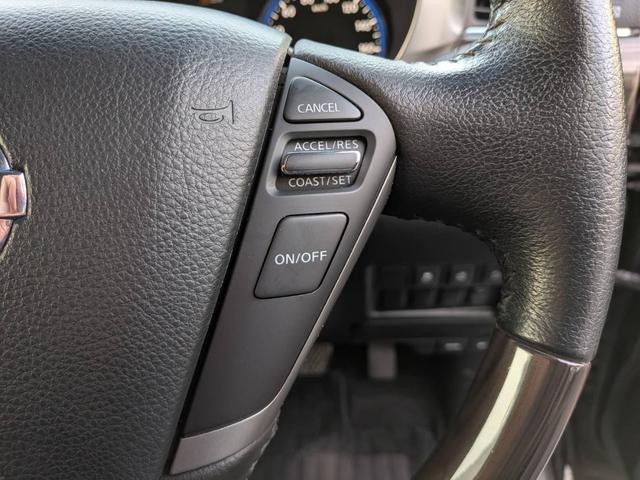 エルグランド ２５０ハイウェイスターアーバンクロム　後席モニター／半革シート／クルーズコントロール／横滑り防止装置／ＥＴＣ／純正ナビ／地デジ／Ｂｌｕｅｔｏｏｔｈ／バックカメラ／ＬＥＤオートライト／純正１８ＡＷ（9枚目）