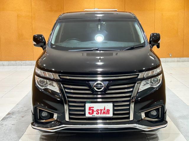 エルグランド ２５０ハイウェイスターアーバンクロム　後席モニター／半革シート／クルーズコントロール／横滑り防止装置／ＥＴＣ／純正ナビ／地デジ／Ｂｌｕｅｔｏｏｔｈ／バックカメラ／ＬＥＤオートライト／純正１８ＡＷ（12枚目）