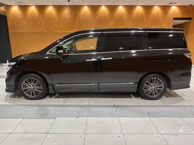 エルグランド ２５０ハイウェイスターアーバンクロム　後席モニター／半革シート／クルーズコントロール／横滑り防止装置／ＥＴＣ／純正ナビ／地デジ／Ｂｌｕｅｔｏｏｔｈ／バックカメラ／ＬＥＤオートライト／純正１８ＡＷ（13枚目）