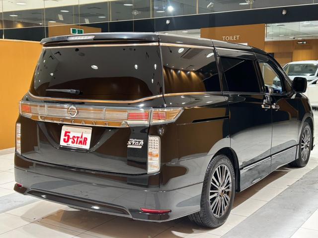 エルグランド ２５０ハイウェイスターアーバンクロム　後席モニター／半革シート／クルーズコントロール／横滑り防止装置／ＥＴＣ／純正ナビ／地デジ／Ｂｌｕｅｔｏｏｔｈ／バックカメラ／ＬＥＤオートライト／純正１８ＡＷ（22枚目）