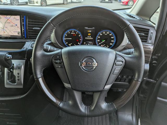 エルグランド ２５０ハイウェイスターアーバンクロム　後席モニター／半革シート／クルーズコントロール／横滑り防止装置／ＥＴＣ／純正ナビ／地デジ／Ｂｌｕｅｔｏｏｔｈ／バックカメラ／ＬＥＤオートライト／純正１８ＡＷ（27枚目）