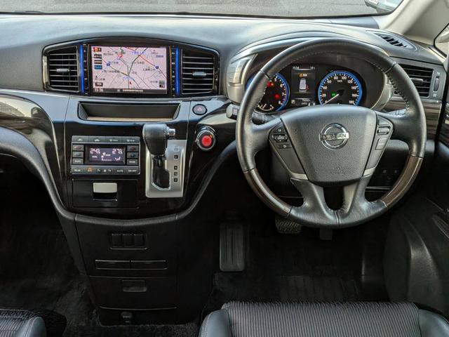 エルグランド ２５０ハイウェイスターアーバンクロム　後席モニター／半革シート／クルーズコントロール／横滑り防止装置／ＥＴＣ／純正ナビ／地デジ／Ｂｌｕｅｔｏｏｔｈ／バックカメラ／ＬＥＤオートライト／純正１８ＡＷ（39枚目）