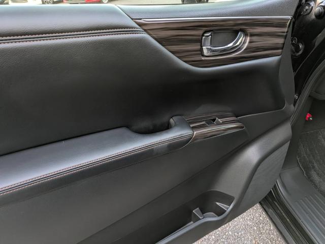 エルグランド ２５０ハイウェイスターアーバンクロム　後席モニター／半革シート／クルーズコントロール／横滑り防止装置／ＥＴＣ／純正ナビ／地デジ／Ｂｌｕｅｔｏｏｔｈ／バックカメラ／ＬＥＤオートライト／純正１８ＡＷ（47枚目）