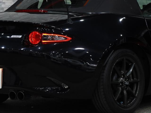 ロードスター Ｓスペシャルパッケージ　６速ＭＴ／社外エアロ／村上モータースダウンサス／ＨＫＳマフラー／トランクスポイラー／純正ナビ／Ｂｌｕｅｔｏｏｔｈ／地デジ／スマートキー／ＥＴＣ／ＬＥＤオートライト／純正ＡＷ（16枚目）