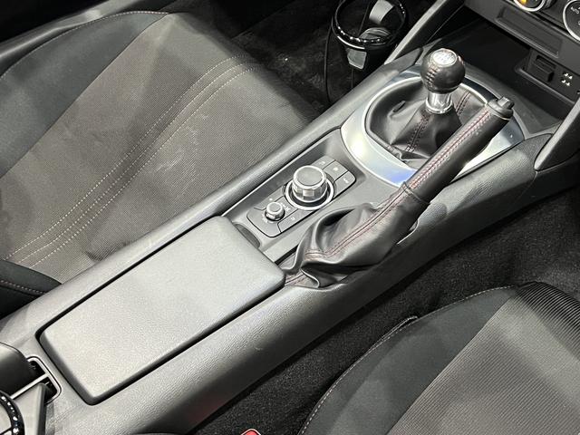 ロードスター Ｓスペシャルパッケージ　６速ＭＴ／社外エアロ／村上モータースダウンサス／ＨＫＳマフラー／トランクスポイラー／純正ナビ／Ｂｌｕｅｔｏｏｔｈ／地デジ／スマートキー／ＥＴＣ／ＬＥＤオートライト／純正ＡＷ（33枚目）