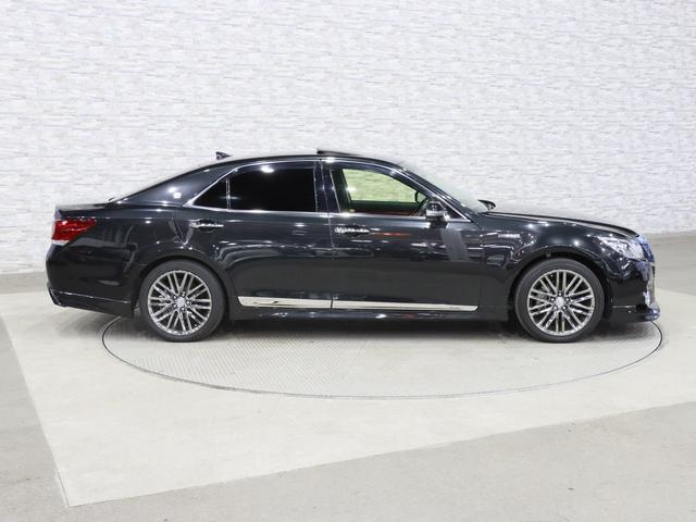 クラウンハイブリッド アスリートＧ　サンルーフ／モデリスタエアロ／アドバンストｐｋｇ／スパッタリング１８ＡＷ／黒本革電動メモリーシート／エアシート／レーダークルコン／クリアランスソナー／オートハイビーム／ヘッドライトウォッシャー（13枚目）