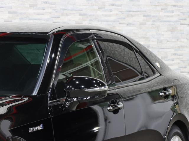 クラウンハイブリッド アスリートＳ　電動シート／シートヒーター／クルーズコントロール／ＥＴＣ／横滑り防止装置／ステアリングヒーター／純正ナビ／地デジ／Ｂｌｕｅｔｏｏｔｈ／バックカメラ／ＨＩＤオートライト／純正ＡＷ（13枚目）