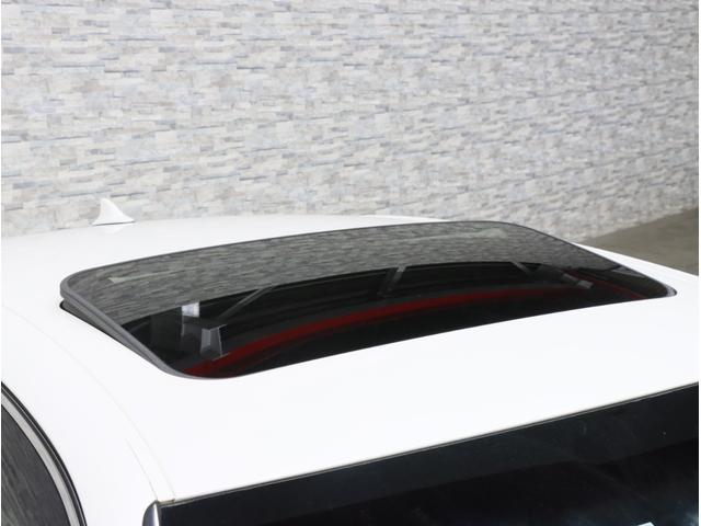 クラウンハイブリッド アスリートＧ　サンルーフ／社外フルエアロ／スパッタリング１８ＡＷ／黒本革電動メモリーシート／シートベンチレーション／クルーズコントロール／クリアランスソナー／オートマチックハイビーム／ステアリングヒーター／純正ナビ（8枚目）