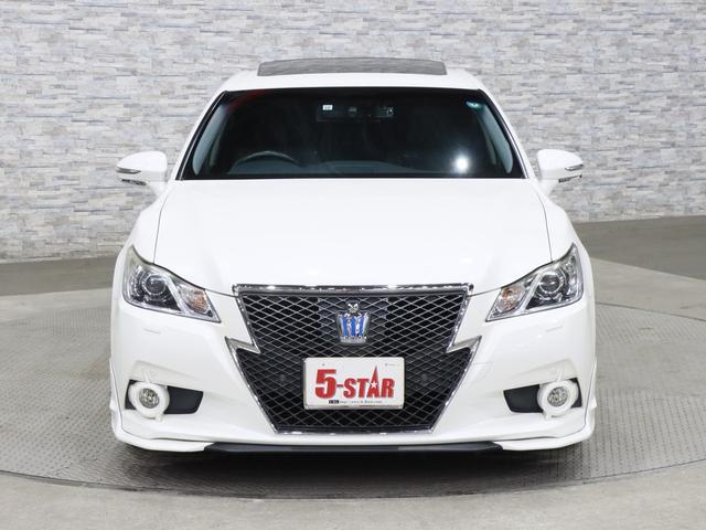 クラウンハイブリッド アスリートＧ　サンルーフ／社外フルエアロ／スパッタリング１８ＡＷ／黒本革電動メモリーシート／シートベンチレーション／クルーズコントロール／クリアランスソナー／オートマチックハイビーム／ステアリングヒーター／純正ナビ（11枚目）