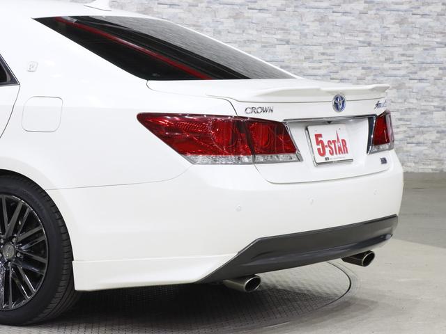 クラウンハイブリッド アスリートＧ　サンルーフ／社外フルエアロ／スパッタリング１８ＡＷ／黒本革電動メモリーシート／シートベンチレーション／クルーズコントロール／クリアランスソナー／オートマチックハイビーム／ステアリングヒーター／純正ナビ（19枚目）