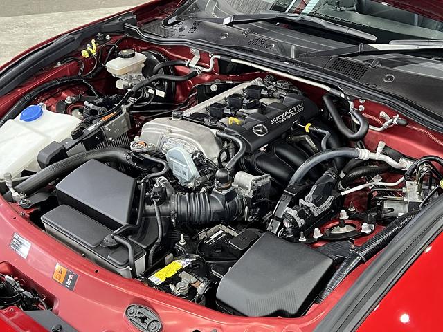 ロードスター Ｓスペシャルパッケージ　スマートキー／パドルシフト／横滑り防止装置／ＥＴＣ／純正ナビ／地デジ／Ｂｌｕｅｔｏｏｔｈ／バックカメラ／ＬＥＤオートライト／純正ＡＷ（21枚目）