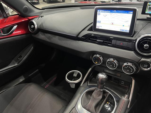 ロードスター Ｓスペシャルパッケージ　スマートキー／パドルシフト／横滑り防止装置／ＥＴＣ／純正ナビ／地デジ／Ｂｌｕｅｔｏｏｔｈ／バックカメラ／ＬＥＤオートライト／純正ＡＷ（28枚目）