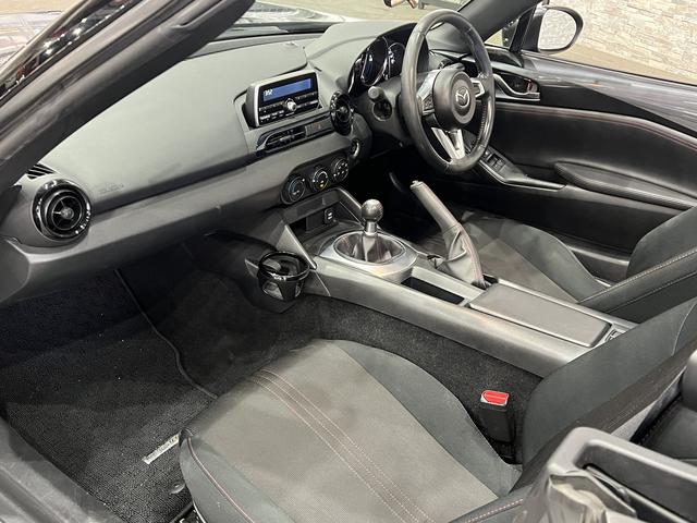 ロードスター S 6速MT/スマートキー/ETC/ヒルローンチアシスト/横滑り防止装置/革巻きステアリング/純正オーディオ/LEDヘッドライト/純正AW(31枚目)