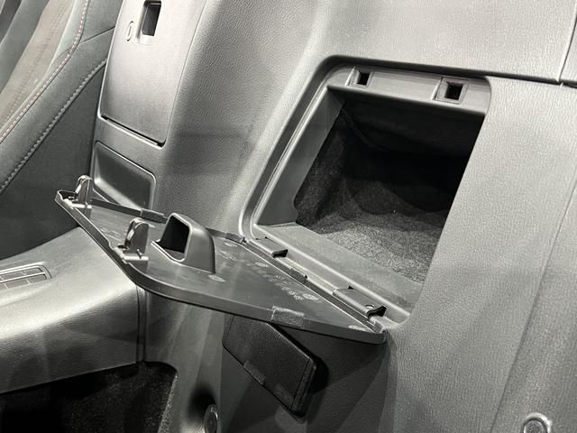 ロードスター S 6速MT/スマートキー/ETC/ヒルローンチアシスト/横滑り防止装置/革巻きステアリング/純正オーディオ/LEDヘッドライト/純正AW(34枚目)