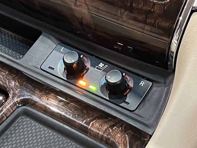 アルファードハイブリッド Ｇ　後期／４ＷＤ／合皮電動メモリーシート／シートベンチレーション／３眼ＬＥＤ／トヨタセーフティセンス／レーダークルコン／クリアランスソナー／アダプティブハイビーム／純正ディスプレイオーディオ／バックカメラ（8枚目）