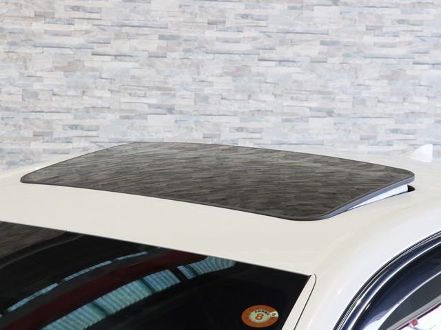 ＬＳ ＬＳ５００　Ｉパッケージ　サンルーフ／黒本革電動メモリーシート／シートベンチレーション／３眼ＬＥＤ／ＨＵＤ／レクサスセーフティシステム＋Ａ／レーダークルコン／アダプティブハイビーム／パノラミックビューモニター／純正ナビ（7枚目）