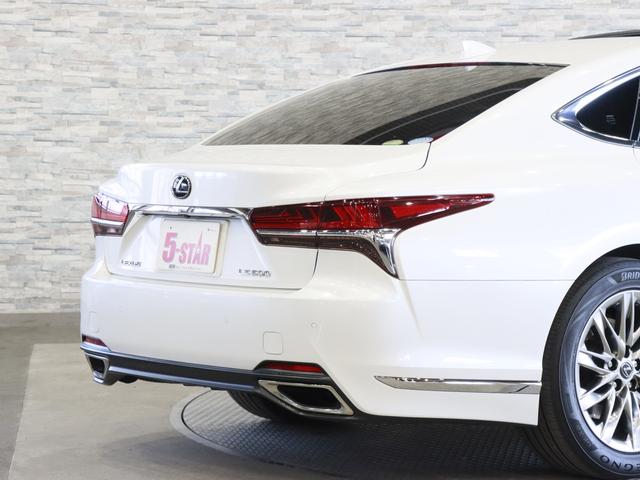 ＬＳ ＬＳ５００　Ｉパッケージ　サンルーフ／黒本革電動メモリーシート／シートベンチレーション／３眼ＬＥＤ／ＨＵＤ／レクサスセーフティシステム＋Ａ／レーダークルコン／アダプティブハイビーム／パノラミックビューモニター／純正ナビ（18枚目）