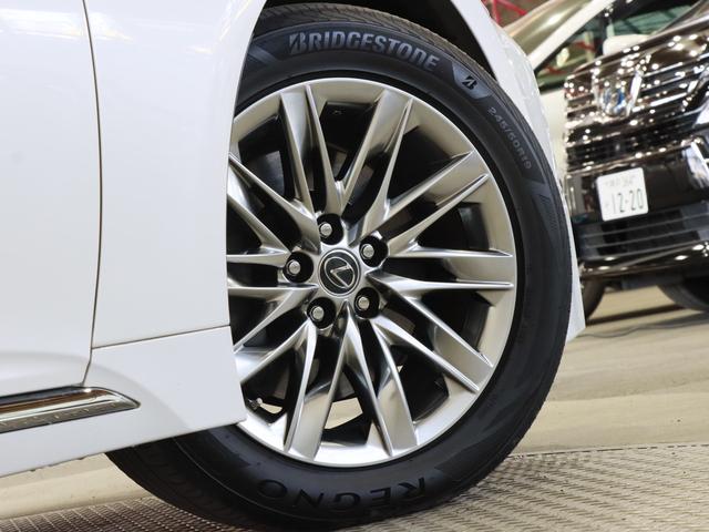 ＬＳ ＬＳ５００　Ｉパッケージ　サンルーフ／黒本革電動メモリーシート／シートベンチレーション／３眼ＬＥＤ／ＨＵＤ／レクサスセーフティシステム＋Ａ／レーダークルコン／アダプティブハイビーム／パノラミックビューモニター／純正ナビ（20枚目）