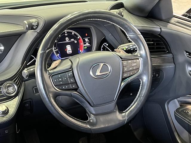 ＬＳ ＬＳ５００　Ｉパッケージ　サンルーフ／黒本革電動メモリーシート／シートベンチレーション／３眼ＬＥＤ／ＨＵＤ／レクサスセーフティシステム＋Ａ／レーダークルコン／アダプティブハイビーム／パノラミックビューモニター／純正ナビ（24枚目）