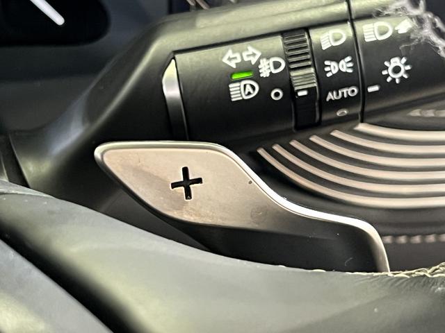 ＬＳ ＬＳ５００　Ｉパッケージ　サンルーフ／黒本革電動メモリーシート／シートベンチレーション／３眼ＬＥＤ／ＨＵＤ／レクサスセーフティシステム＋Ａ／レーダークルコン／アダプティブハイビーム／パノラミックビューモニター／純正ナビ（28枚目）